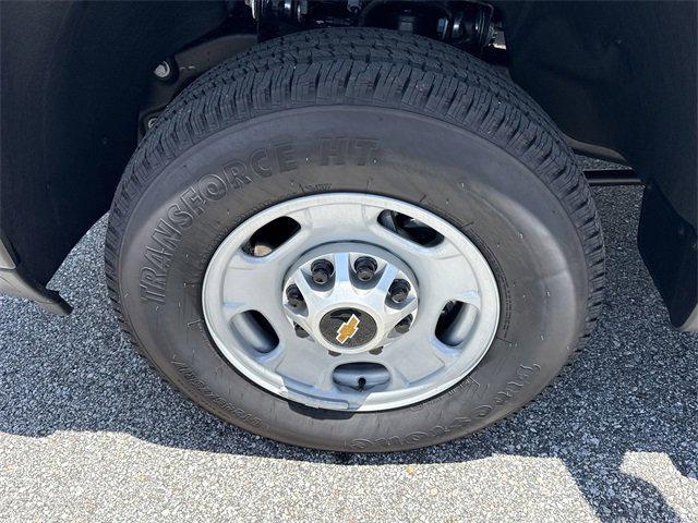 Photo of 2025 Summit White Chevrolet Silverado 2500
