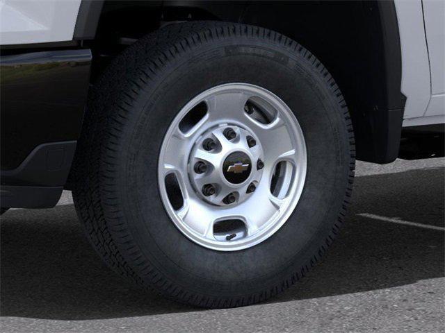 Photo of 2025 Summit White Chevrolet Silverado 2500