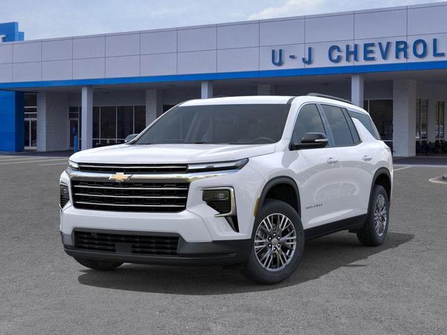 Photo of 2025 Summit White Chevrolet Traverse