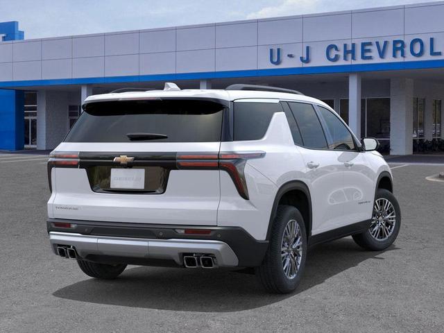 Photo of 2025 Summit White Chevrolet Traverse