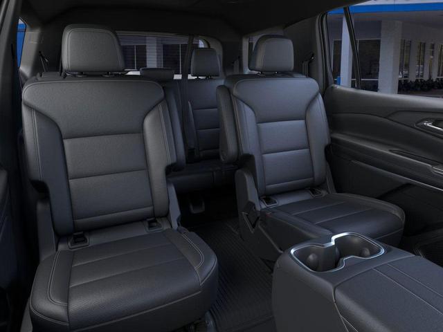 Photo of 2025 Summit White Chevrolet Traverse