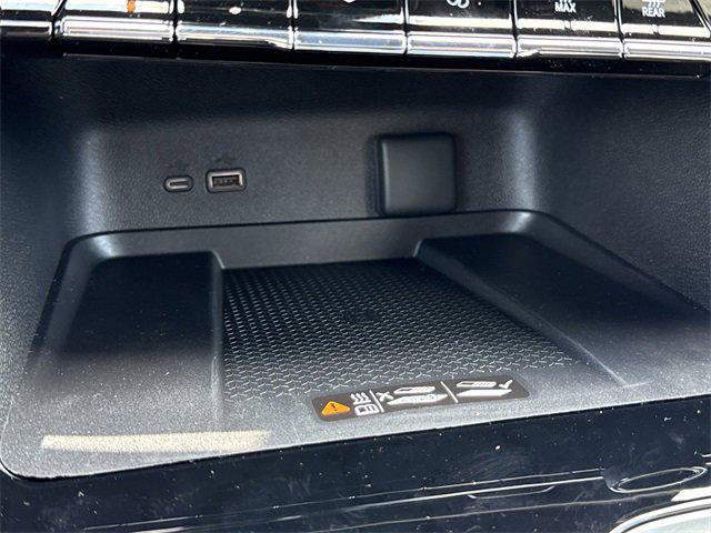 Photo of 2025 Radiant Red Chevrolet Traverse
