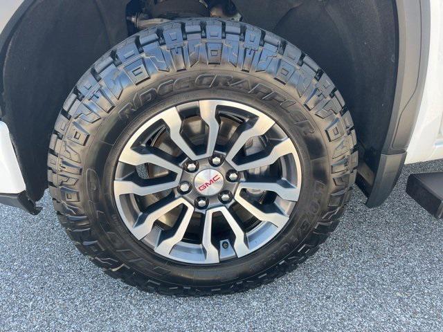 Photo of 2021 Summit White GMC Sierra 1500