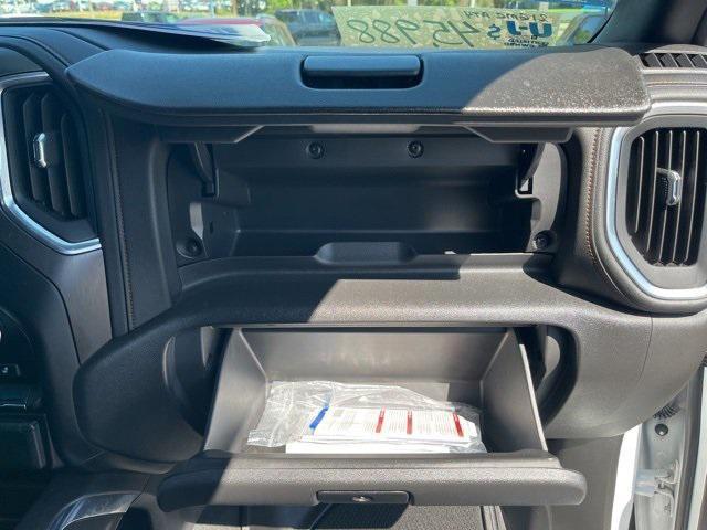 Photo of 2021 Summit White GMC Sierra 1500