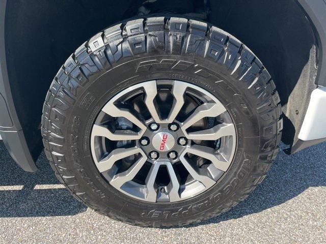 Photo of 2021 Summit White GMC Sierra 1500