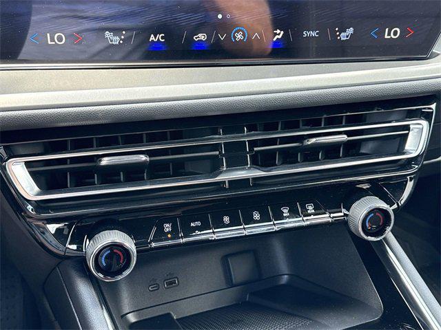 Photo of 2025 Sterling Chevrolet Traverse
