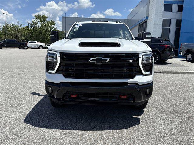 Photo of 2025 Summit White Chevrolet Silverado 2500