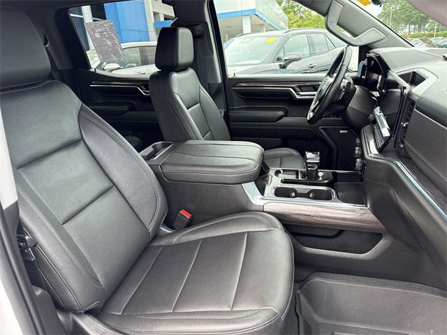 Photo of 2024 Iridescent Pearl Tricoat Chevrolet Silverado 1500