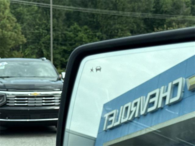 Photo of 2024 Iridescent Pearl Tricoat Chevrolet Silverado 1500