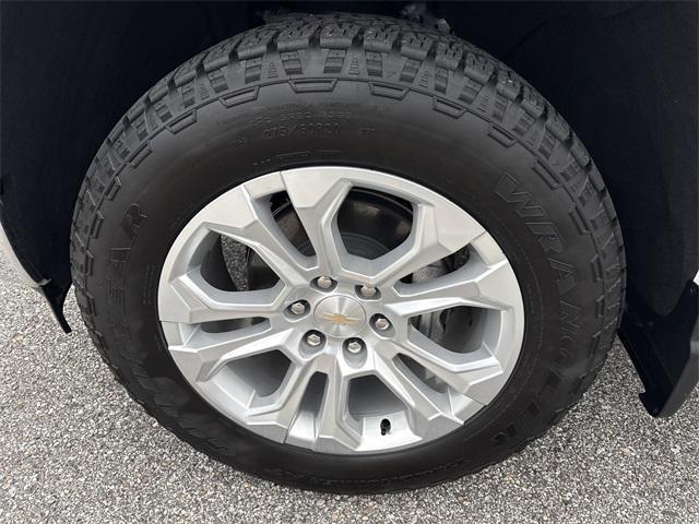 Photo of 2024 Iridescent Pearl Tricoat Chevrolet Silverado 1500