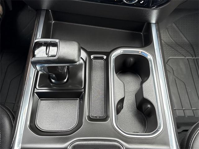 Photo of 2024 Iridescent Pearl Tricoat Chevrolet Silverado 1500