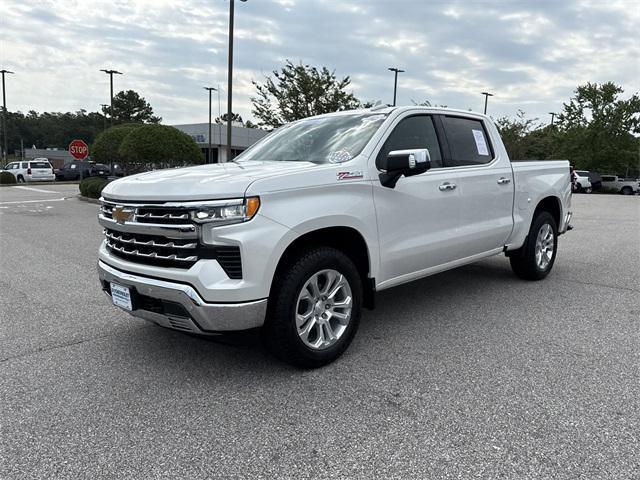 Photo of 2024 Iridescent Pearl Tricoat Chevrolet Silverado 1500
