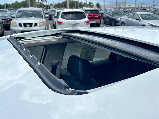 Photo of 2023 White Honda HR-V