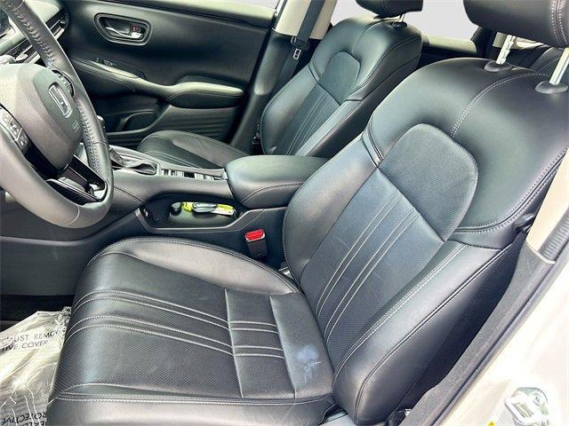 Photo of 2023 White Honda HR-V