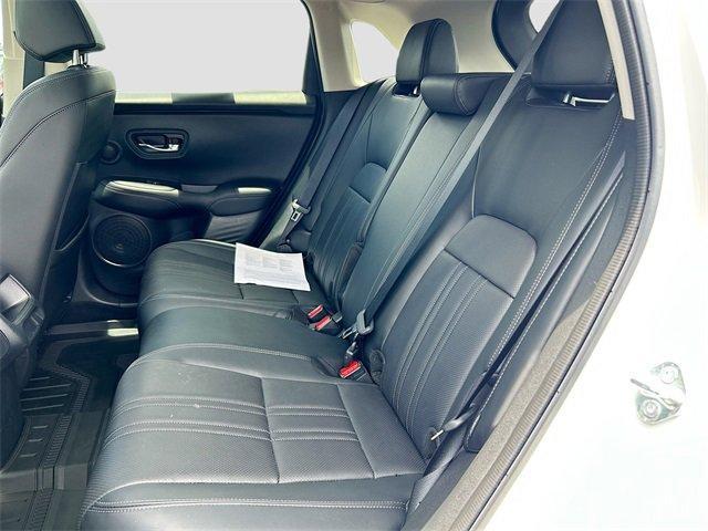 Photo of 2023 White Honda HR-V