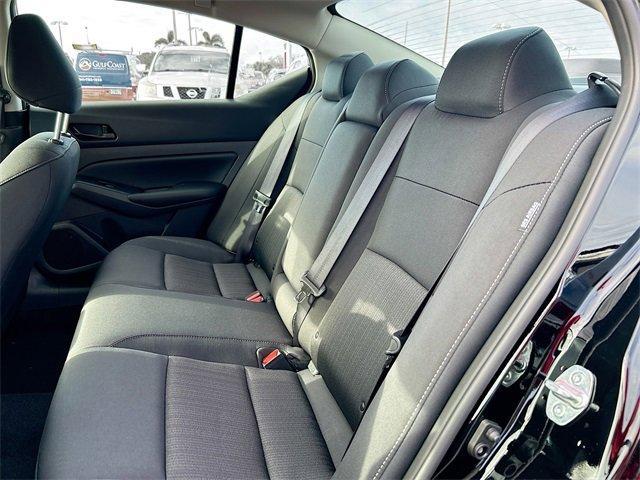 Photo of 2025 Black Nissan Altima