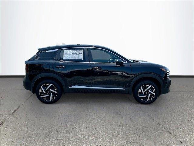 Photo of 2025 Super Black Nissan Kicks