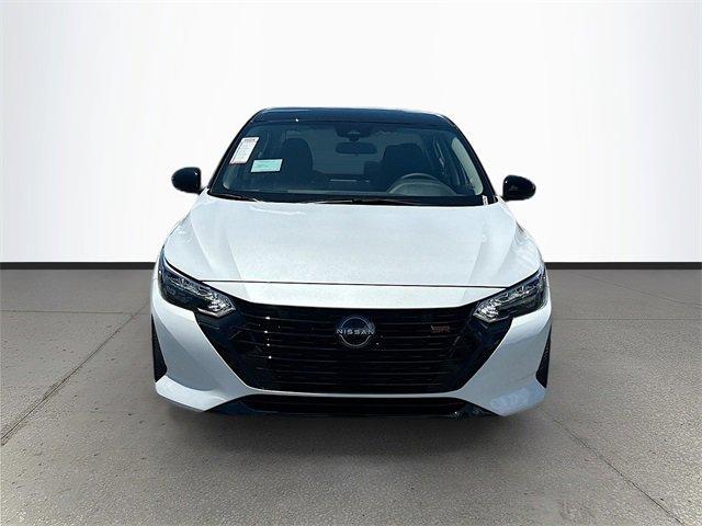 Photo of 2025 White Nissan Sentra