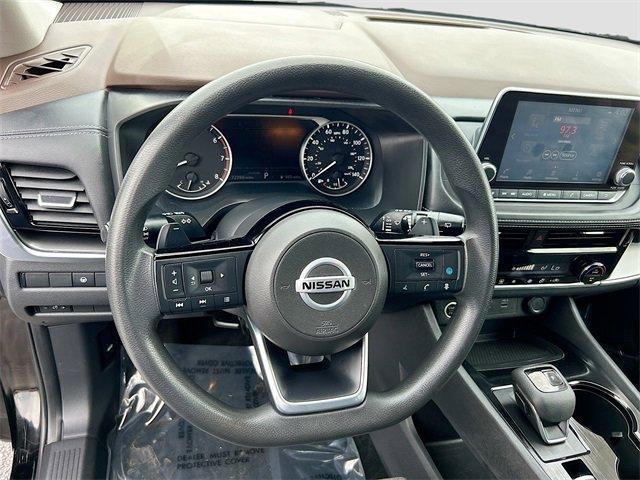 Photo of 2021 Black Nissan Rogue