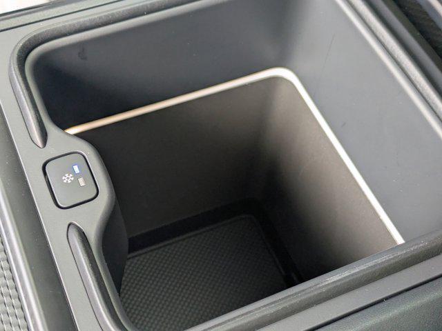 Photo of 2025 Marl Grey Gloss Land Rover Range Rover Sport