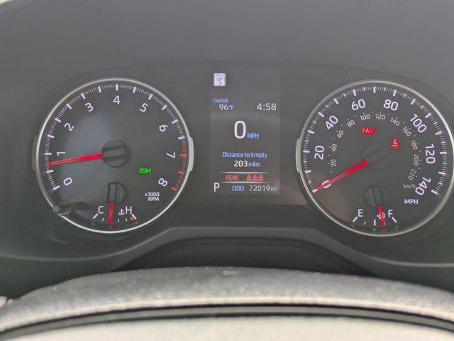Photo of 2021 Super White Toyota RAV4
