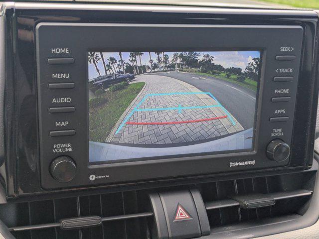 Photo of 2021 Super White Toyota RAV4