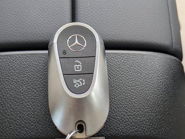 Photo of 2025 Polar White Mercedes-Benz E-Class