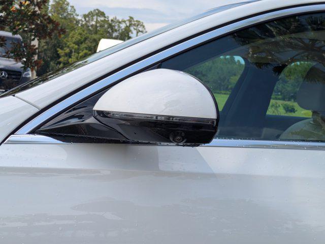 Photo of 2025 Polar White Mercedes-Benz E-Class