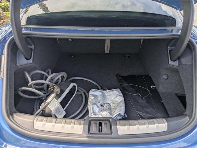 Photo of 2021 Neptune Blue Porsche Taycan