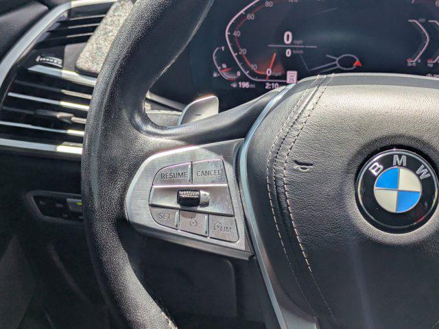 Photo of 2020 Black Sapphire Metallic BMW X7