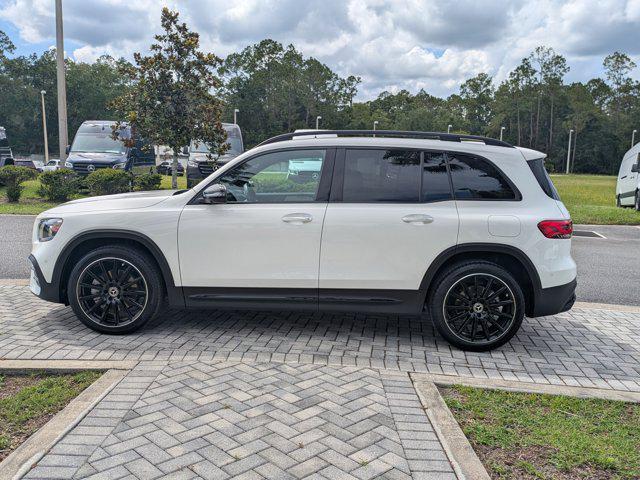 Photo of 2023 Polar White Mercedes-Benz GLB 250