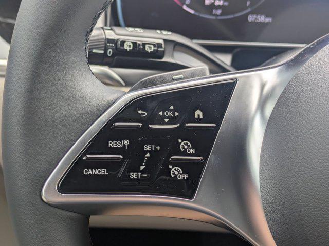 Photo of 2025 Polar White Mercedes-Benz GLC 300