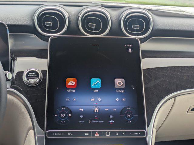Photo of 2025 Polar White Mercedes-Benz GLC 300