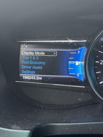 Photo of 2016 White Ford Explorer