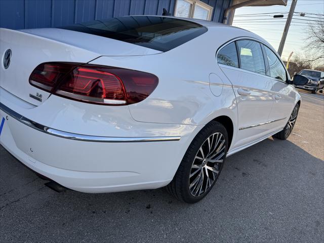 Photo of 2015 White Volkswagen CC