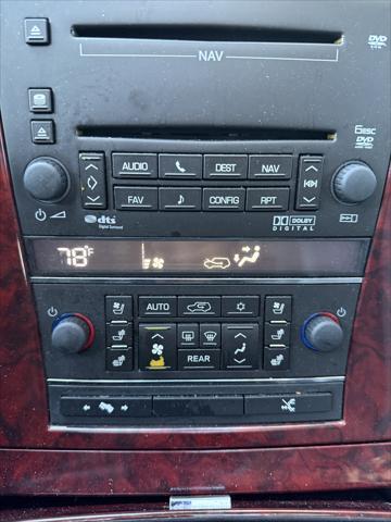 Photo of 2009 Silver Cadillac Escalade