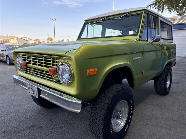 Photo of 1973 Green Ford Bronco
