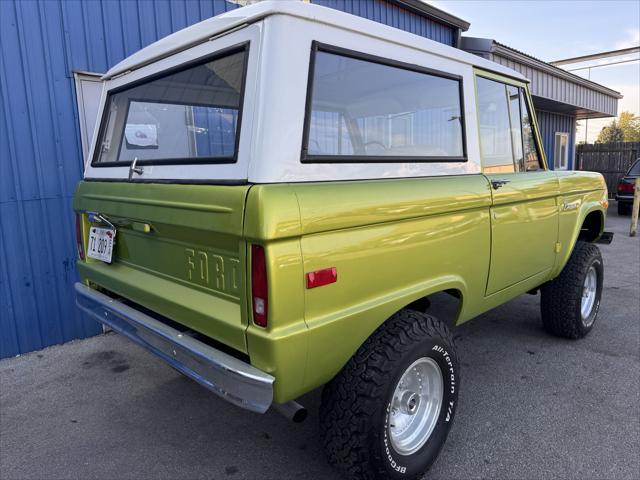 Photo of 1973 Green Ford Bronco