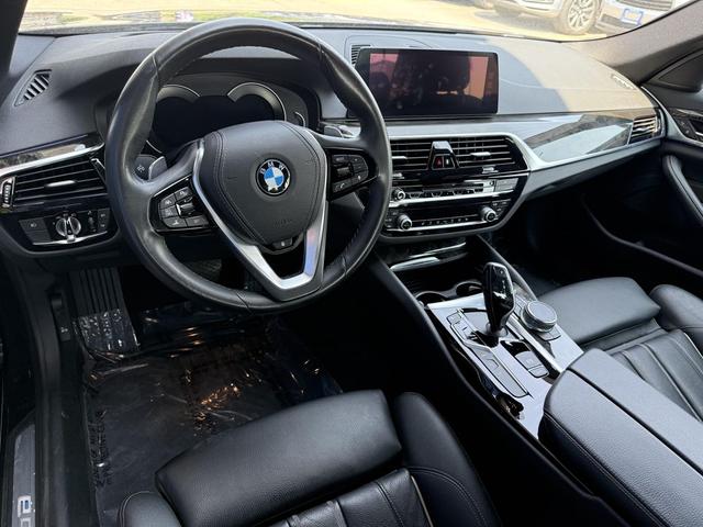 Photo of 2018 Gray BMW 530e