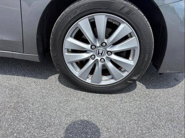 Photo of 2011 Polished Metal Metallic Honda Accord