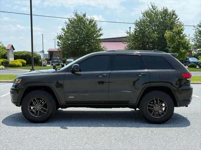Photo of 2016 Green Jeep Grand Cherokee