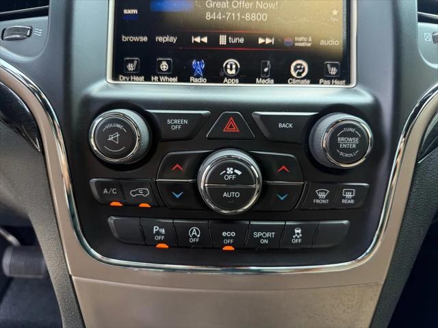Photo of 2016 Green Jeep Grand Cherokee