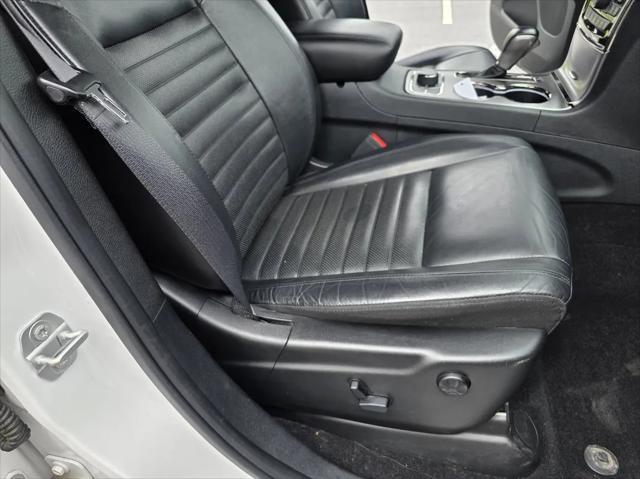 Photo of 2020 Bright White Clearcoat Jeep Grand Cherokee