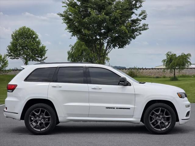 Photo of 2020 Bright White Clearcoat Jeep Grand Cherokee