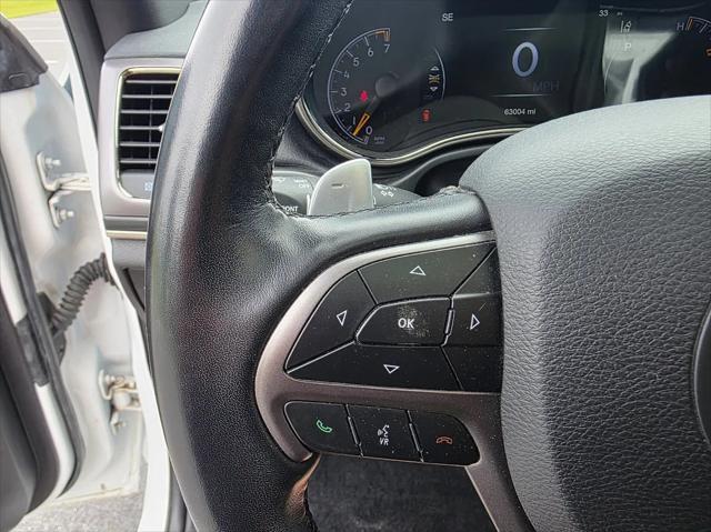 Photo of 2020 Bright White Clearcoat Jeep Grand Cherokee
