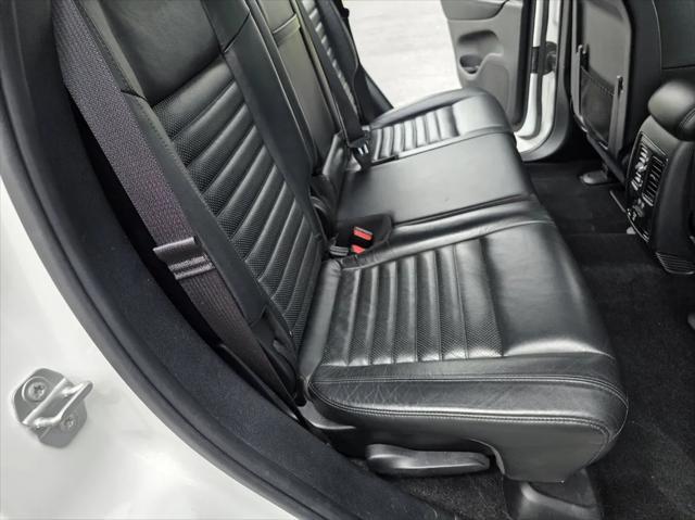 Photo of 2020 Bright White Clearcoat Jeep Grand Cherokee