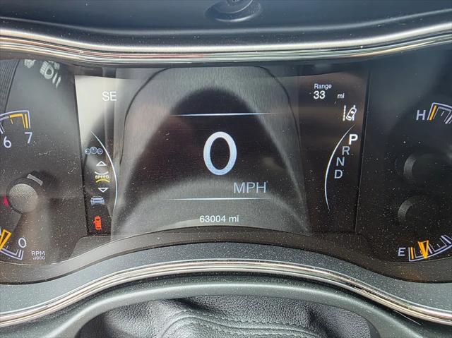 Photo of 2020 Bright White Clearcoat Jeep Grand Cherokee