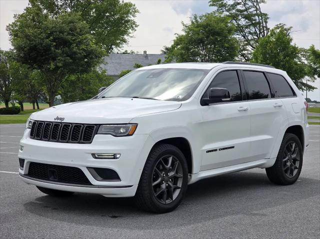 Photo of 2020 Bright White Clearcoat Jeep Grand Cherokee