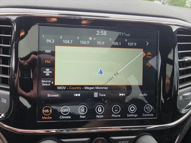 Photo of 2020 Bright White Clearcoat Jeep Grand Cherokee