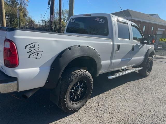 Photo of 2015 White Ford F-250